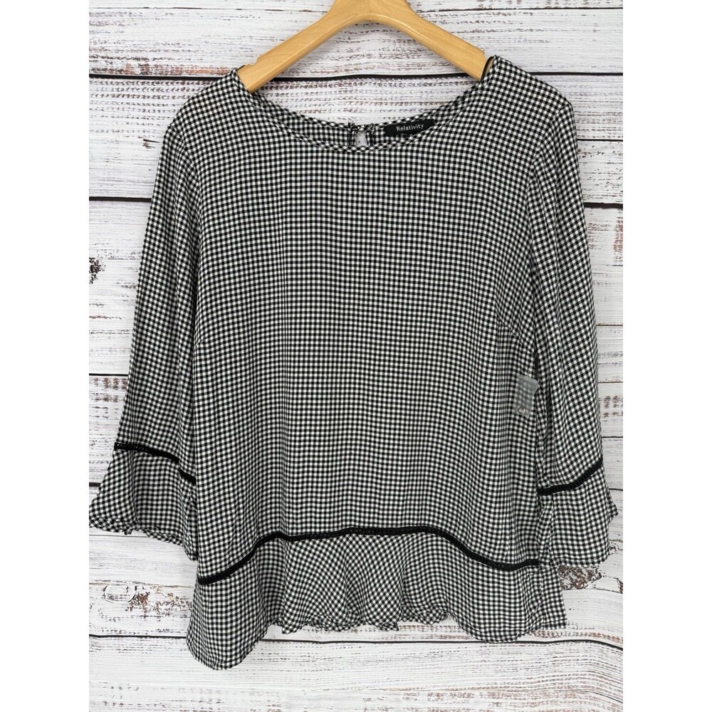Relativity Top blouse Women XL color black white 3/4 sleeves‎ Gingham NWOT